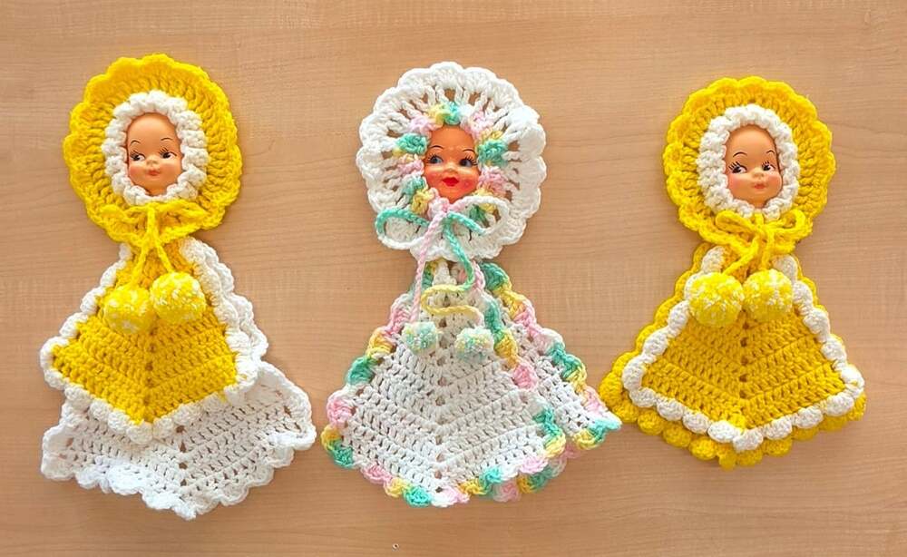 Vintage Handcrafted Crochet Doll Face Kitchen Pot Holders Set Of 3